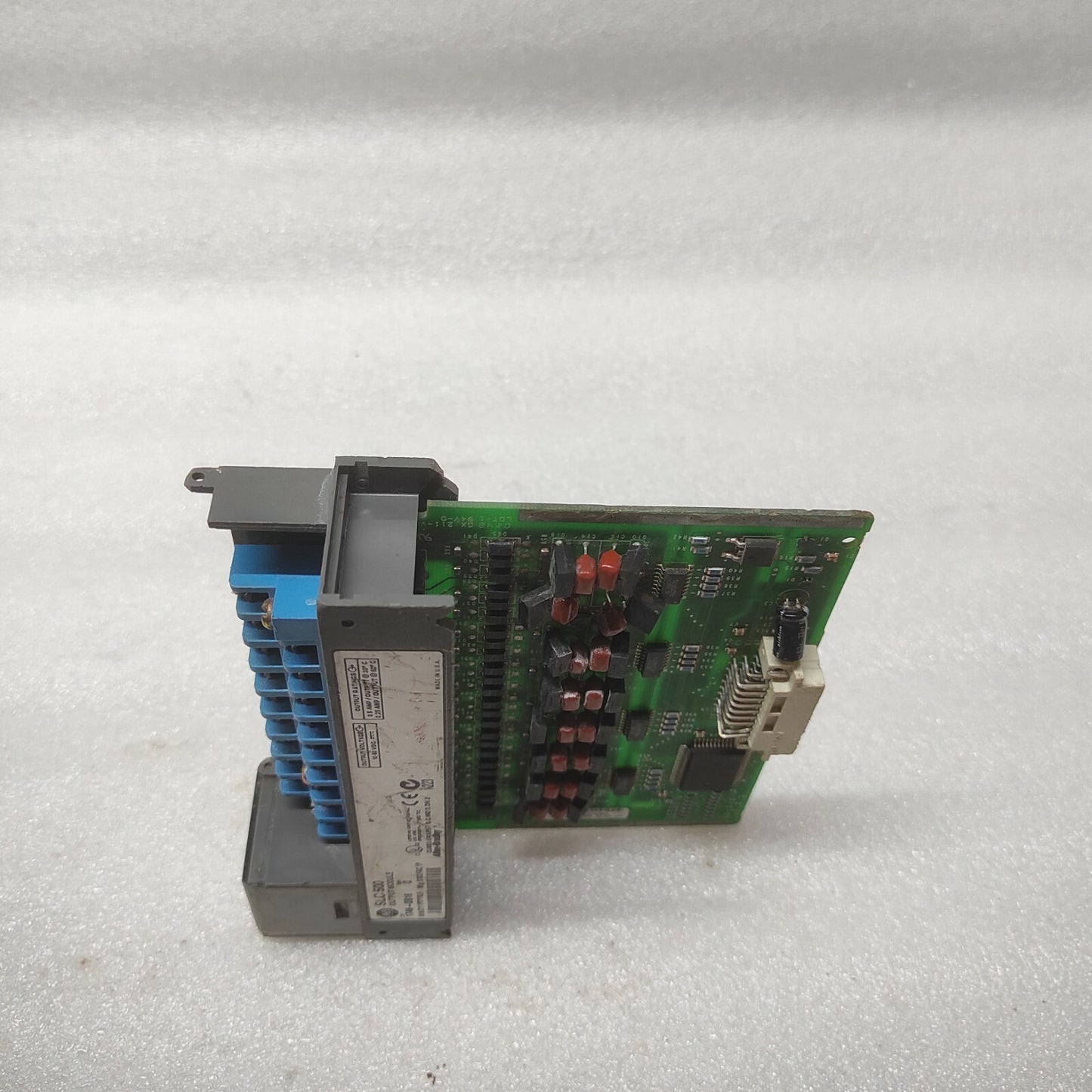 ALLEN BRADLEY CAT 1746-OB16 SLC500 OUTPUT MODULE