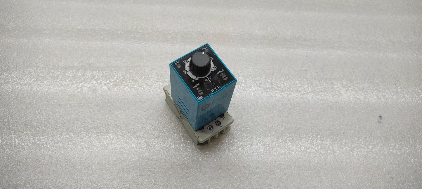 IDEC RTE-P1AD24 ELECTRONIC TIMER 24VAC-DC