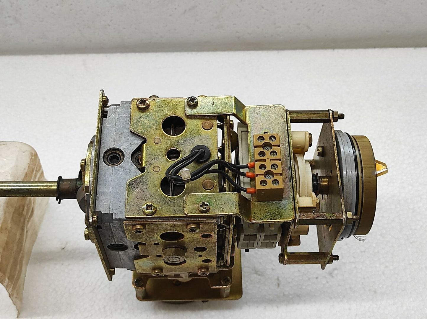 LIEBHERR W.GESSMANN 926 773 1/2 V64D +-02ZP COMPOUND DRIVE 1186828 V44D-02ZP
