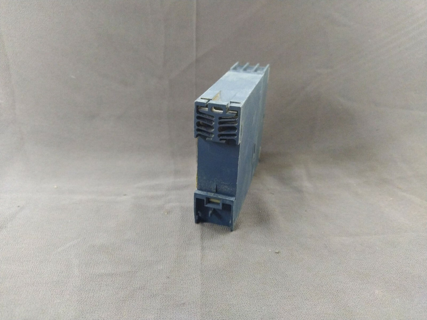 Siemens 7PU7020-1CM30 Two Wire Time Relay