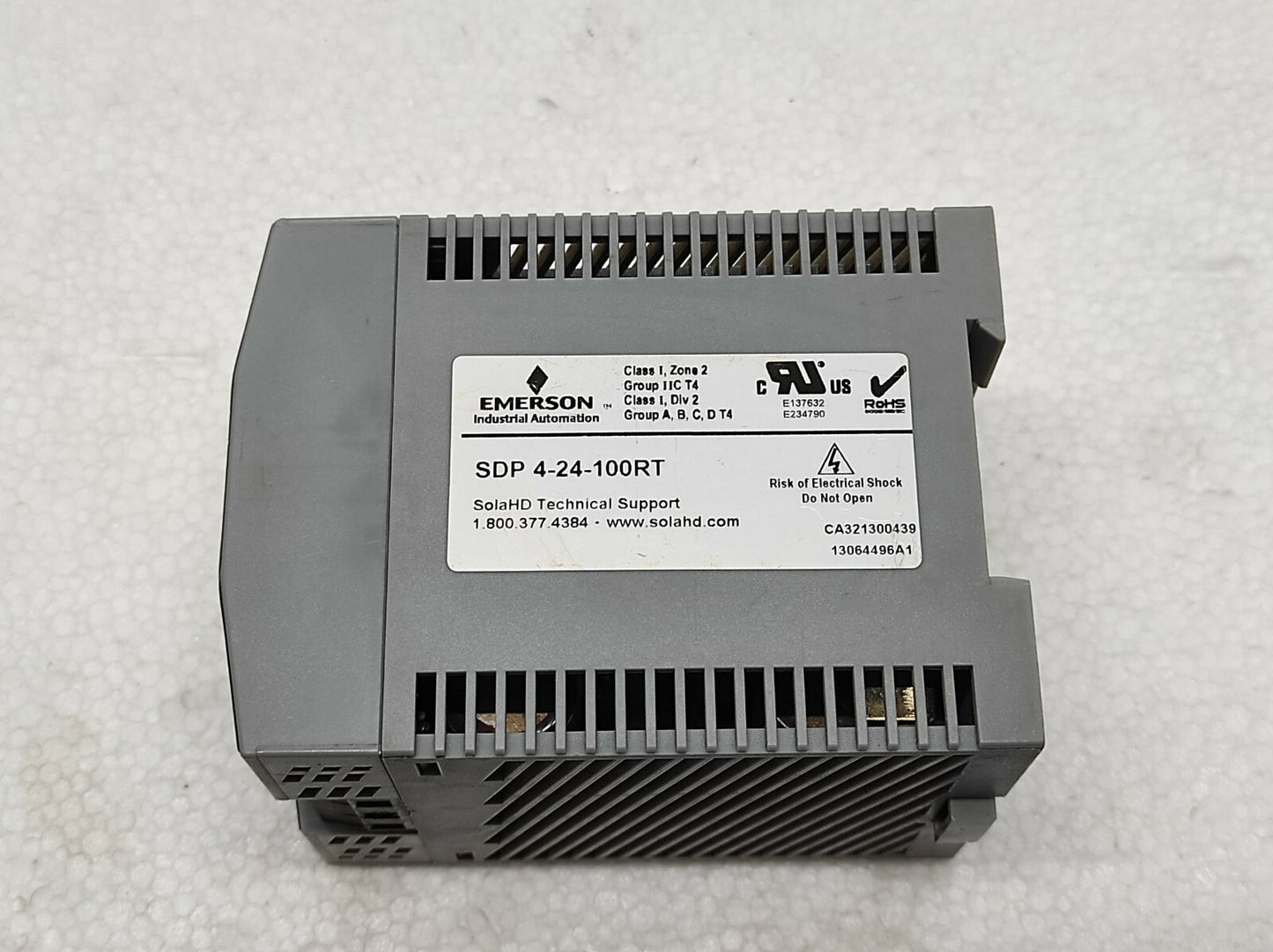 Sola SDP 4-24-100RT Power Supply Emerson SDP424100RT