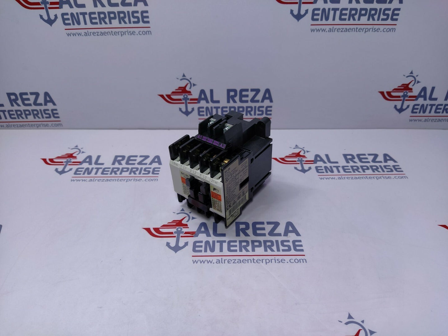 Fuji SC-05 (13) Magnetic Contactor 20A Coil Voltage 400-440V 4NC0G0-11