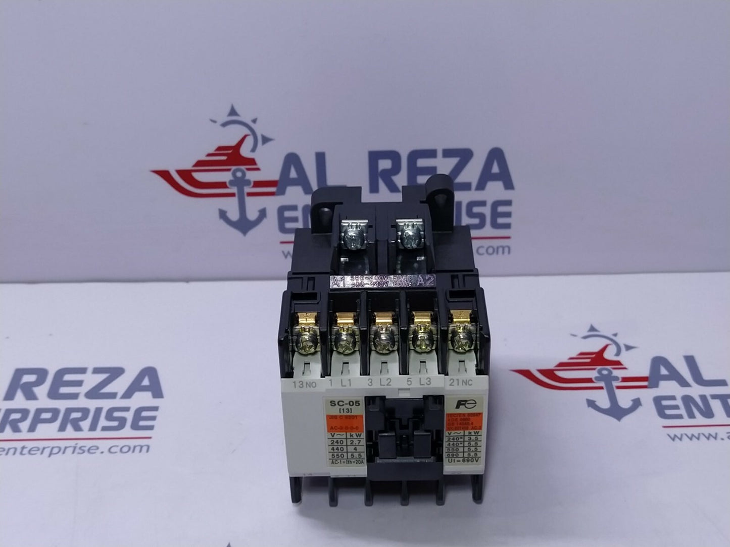 Fuji SC-05 (13) Magnetic Contactor 20A Coil Voltage 400-440V 4NC0G0-11