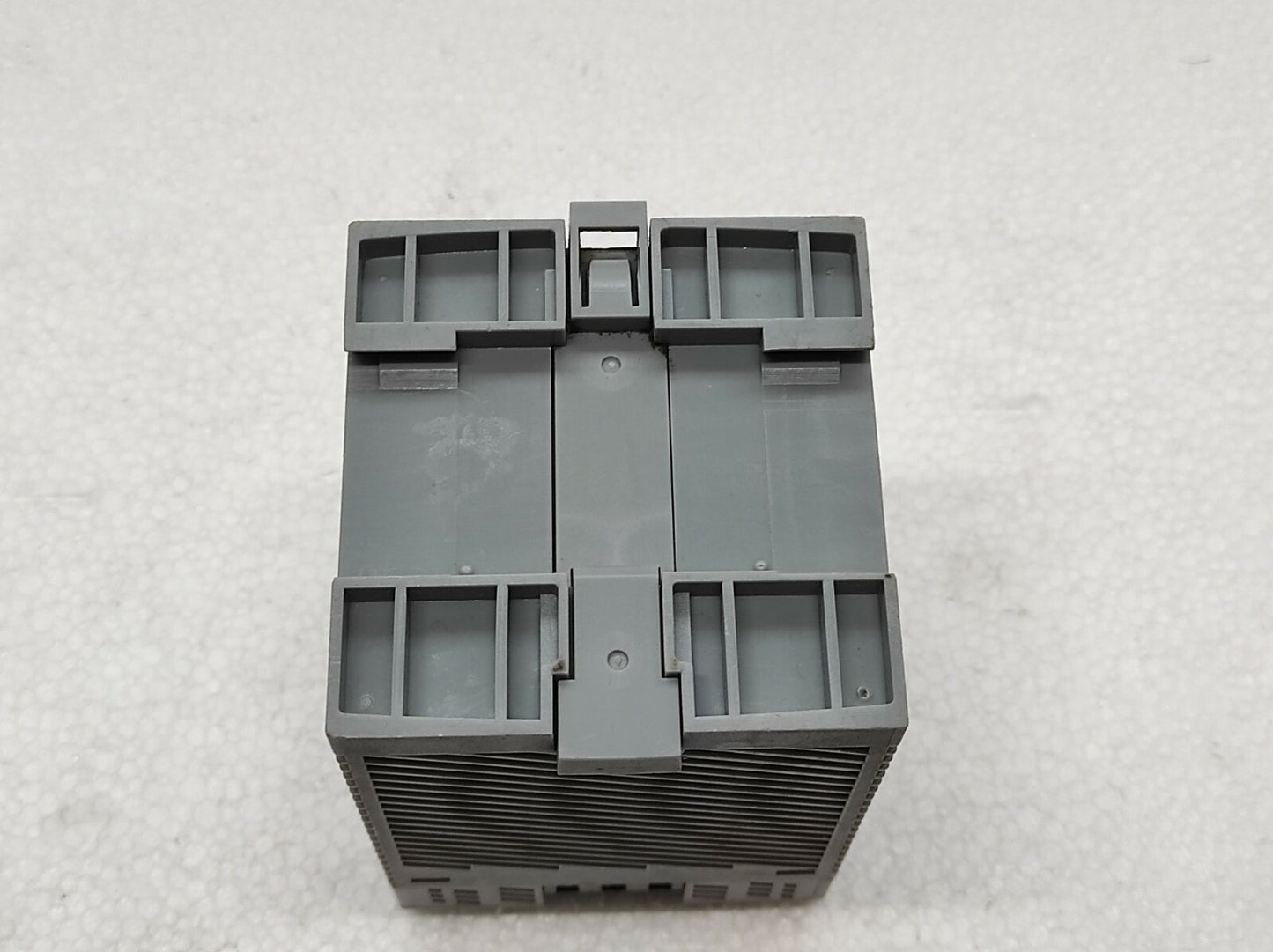 Sola SDP 4-24-100RT Power Supply Emerson SDP424100RT