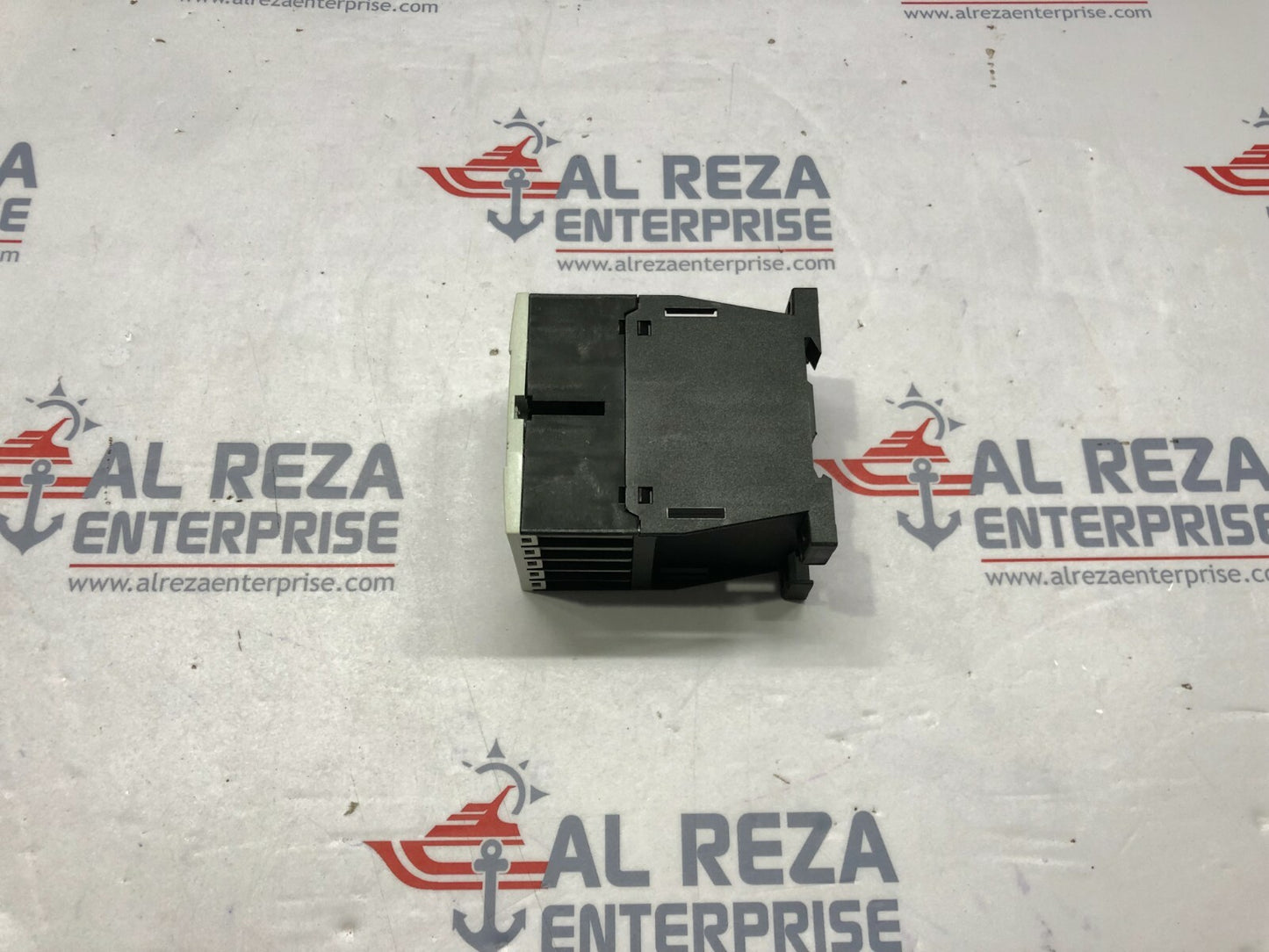 EATON DILM9-10 3-POLE CONTACTOR XTCE009B10E2 110V LOT OF 3 UNIT