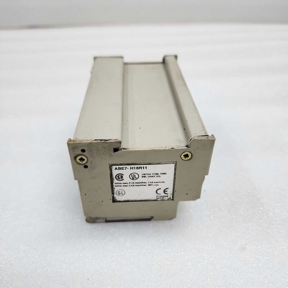 TELEMECANIQUE ABE7-H16R11 I/O SUB BASE