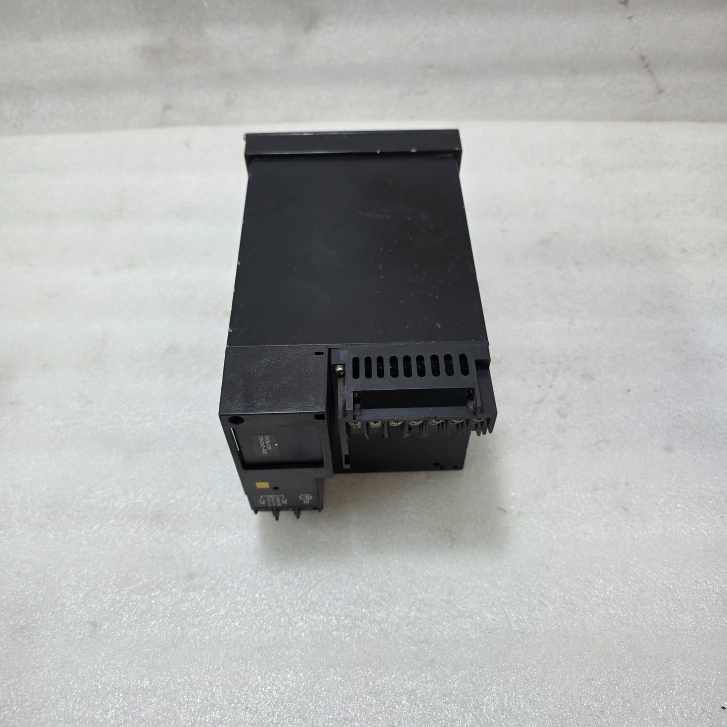 FUJI ELECTRIC PHC33003-EA0YV STRIP CHART RECORDER | 100MM INKJET | 200-240V