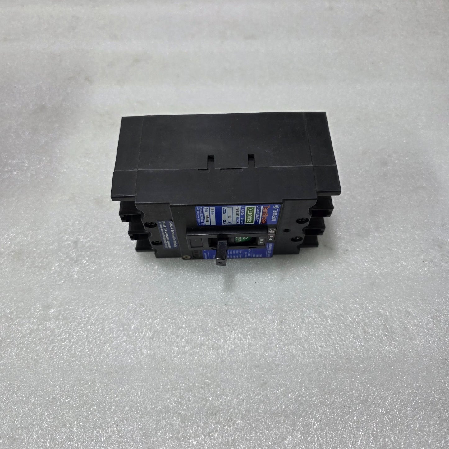 TERASAKI TEMBREAK XE100NS 3 POLE CIRCUIT BREAKER 10A|25KA AC220V | MINOR DAMAGE