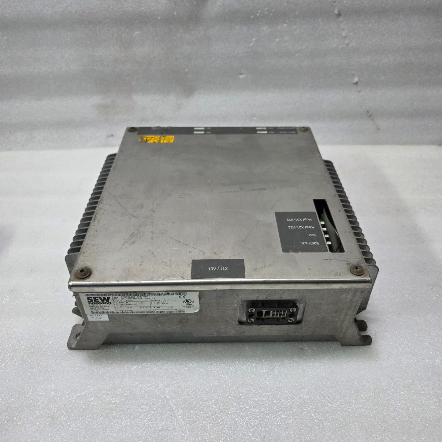 SEW EURODRIVE MOVITRANS TPM12B030-ENE-5A2-2 AC/DC CONVERTER | 500V DC OUTPUT | 3
