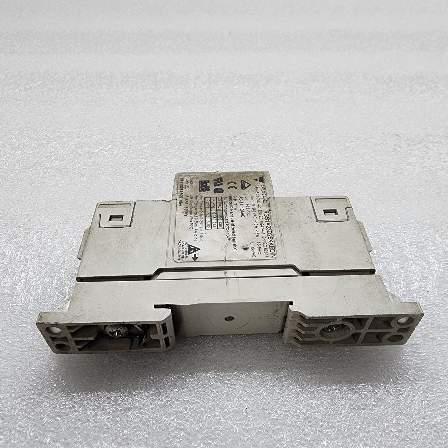 CARLO GAVAZZI RGS1A23D25KKEDIN SOLID STATE RELAY 24-240VAC/3-32VDC