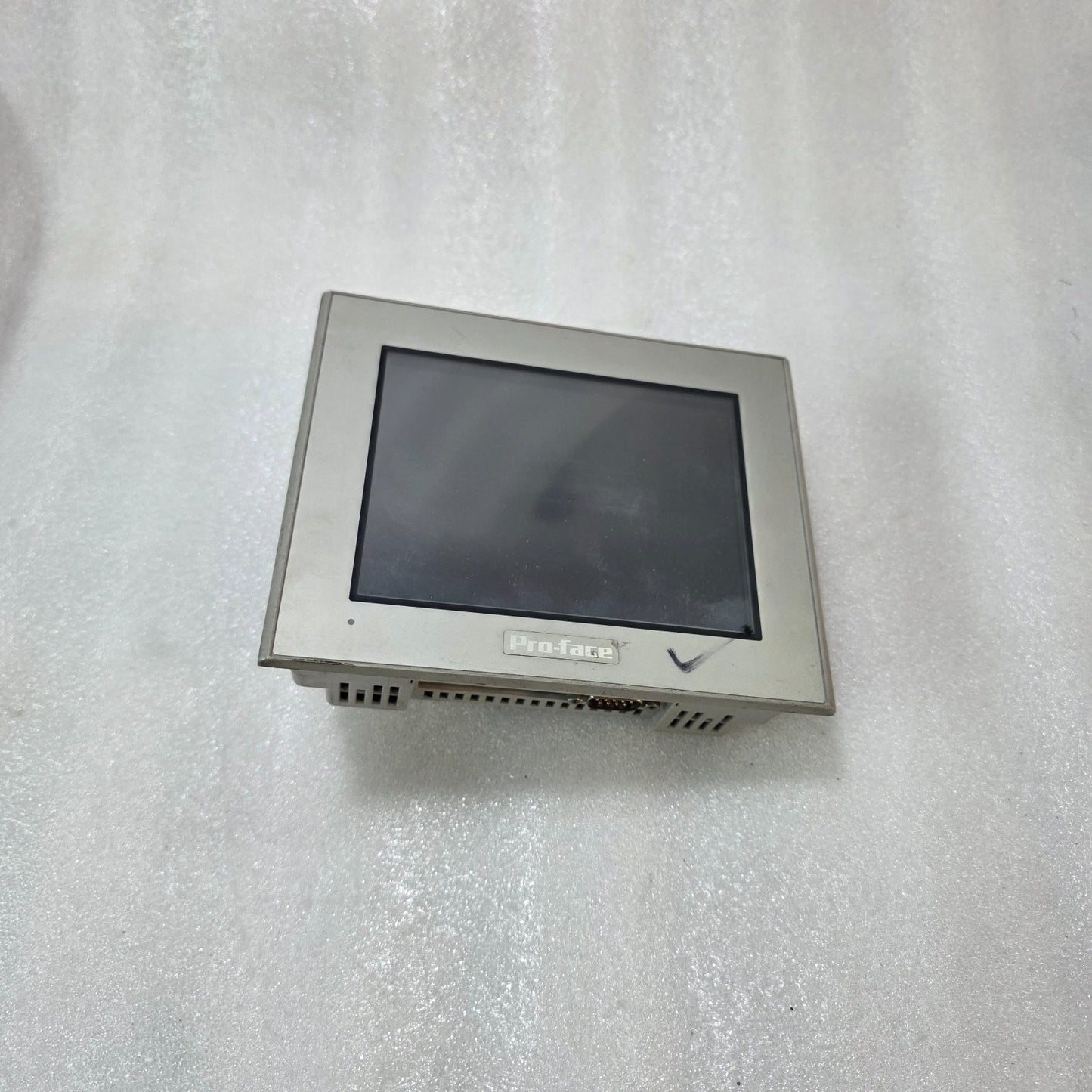 PRO-FACE LT3301-L1-D24-C TOUCH PANEL HMI, 24VDC OPERATOR INTERFACE 3583401-14