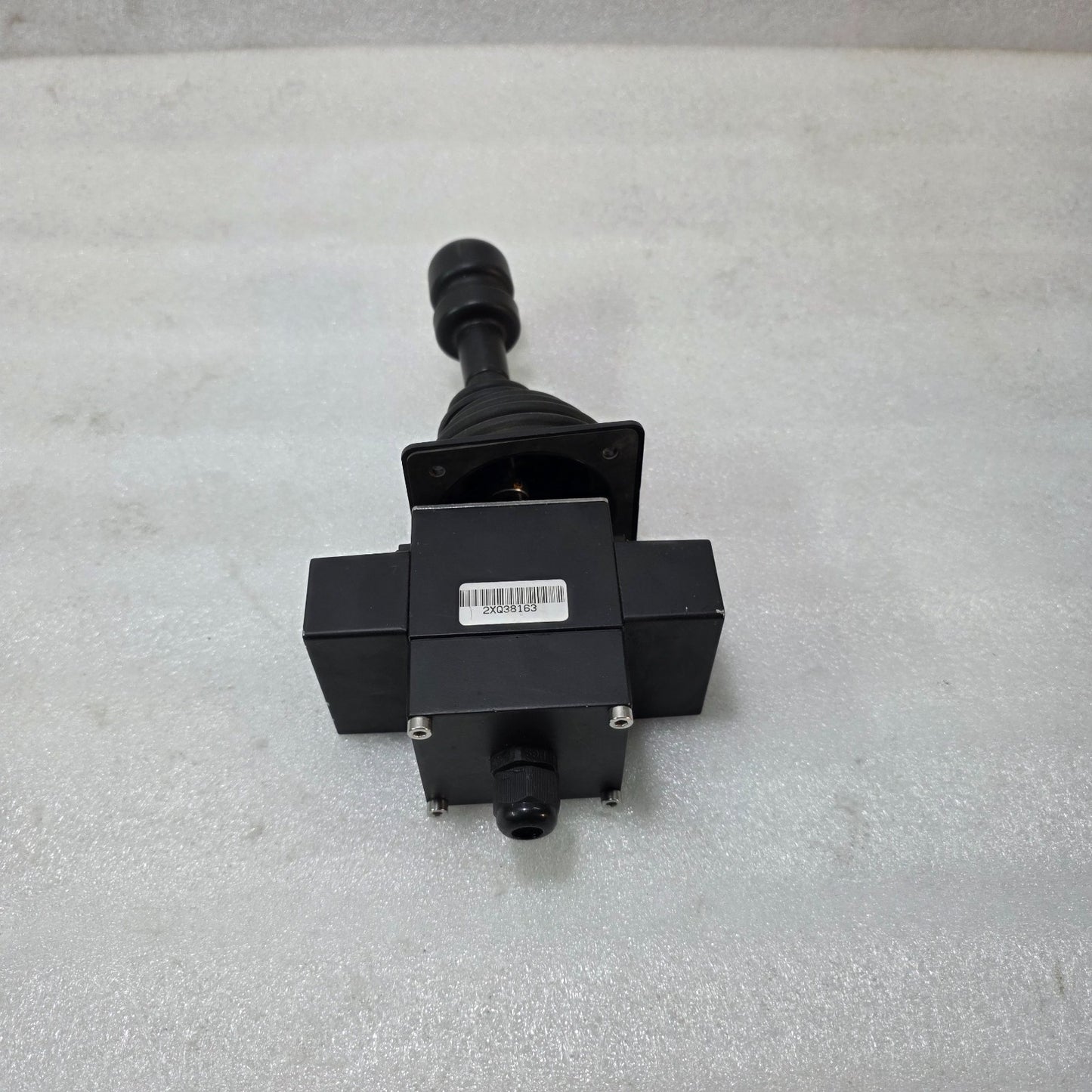 RUNNTECH RT200 INDUSTRIAL JOYSTICK CONTROLLER | RT200-TS-1-I2(10K)-02(89)-HD5-M1