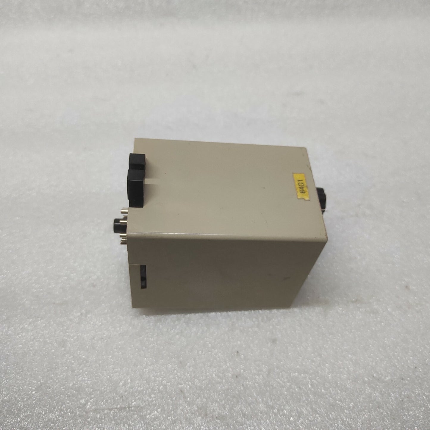 OMRON SDV-FL2 VOLTAGE SENSOR 24VDC