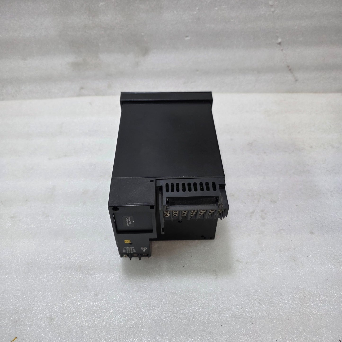 FUJI ELECTRIC PHC33003-EA0YV STRIP CHART RECORDER | 200-240V | 100MM INKJET RECO