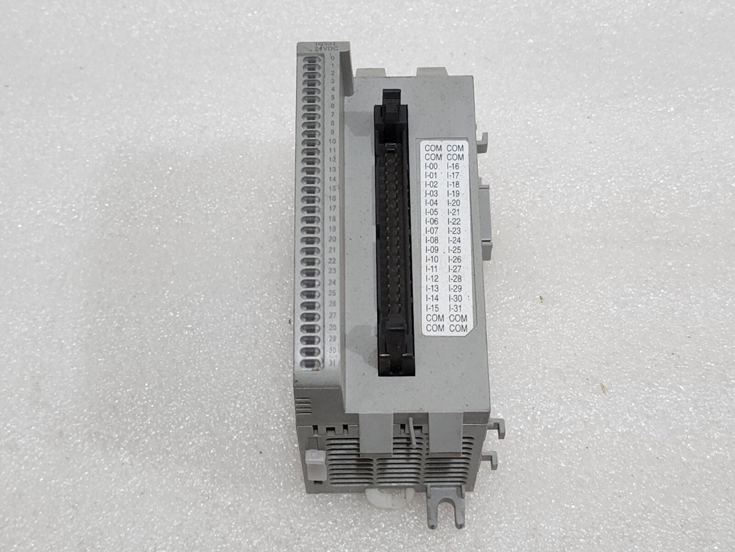 ALLEN BRADLEY CAT 2085-IQ32T MICRO800 32-POINT INPUT MODULE