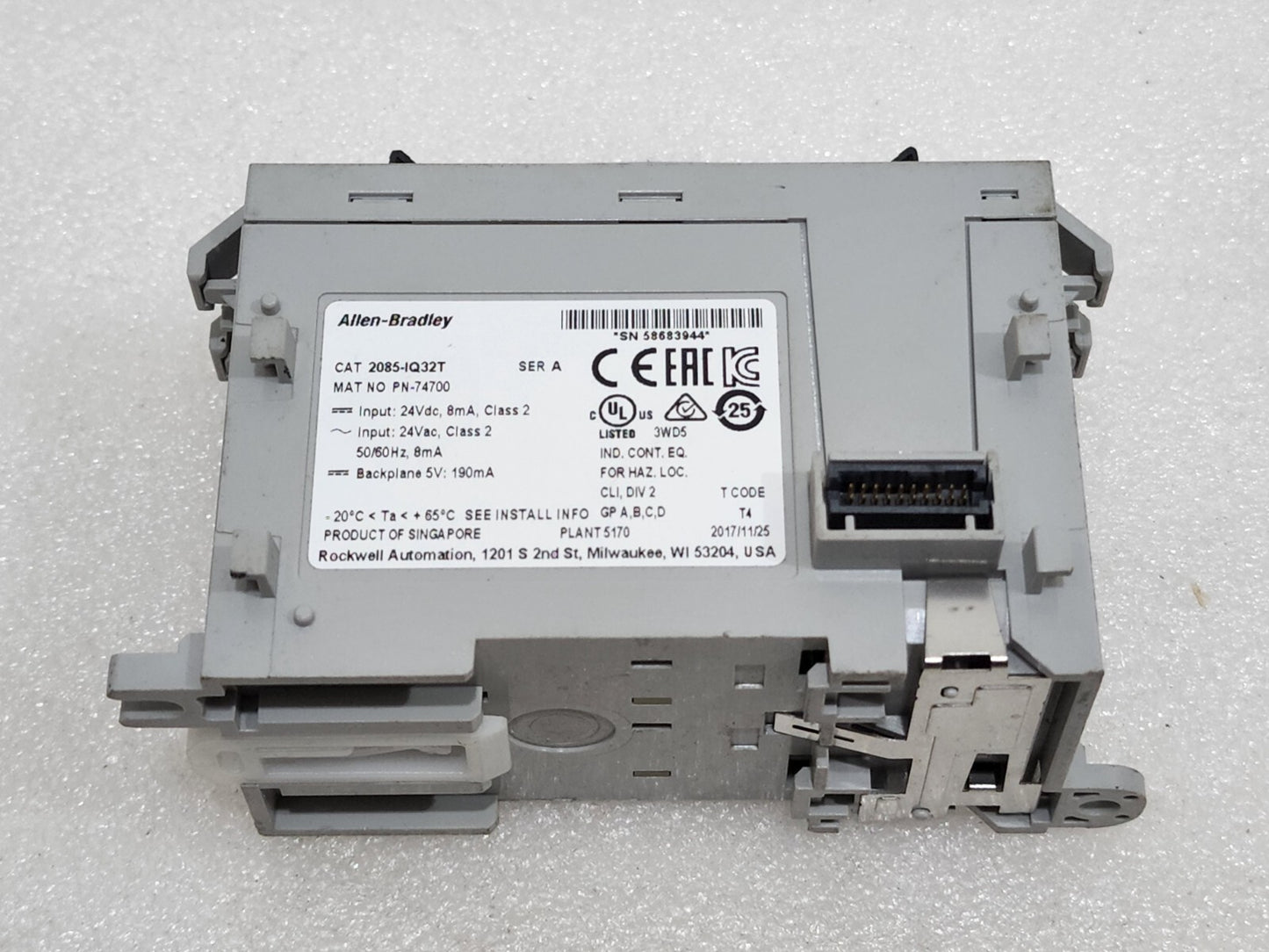 ALLEN BRADLEY CAT 2085-IQ32T MICRO800 32-POINT INPUT MODULE