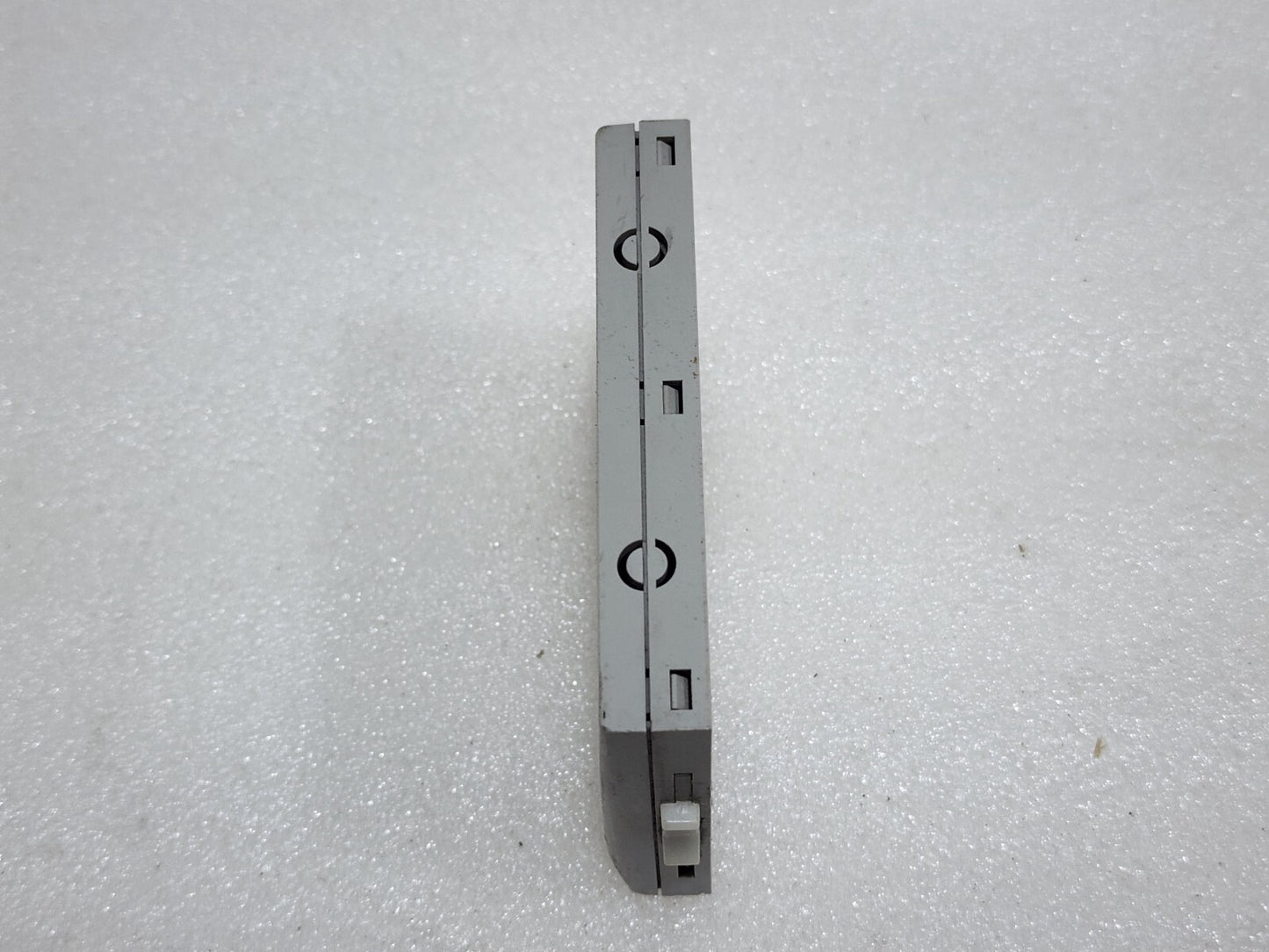 ALLEN BRADLEY CAT 2085-ECR EXPANSION I/O END CAP TERMINATOR