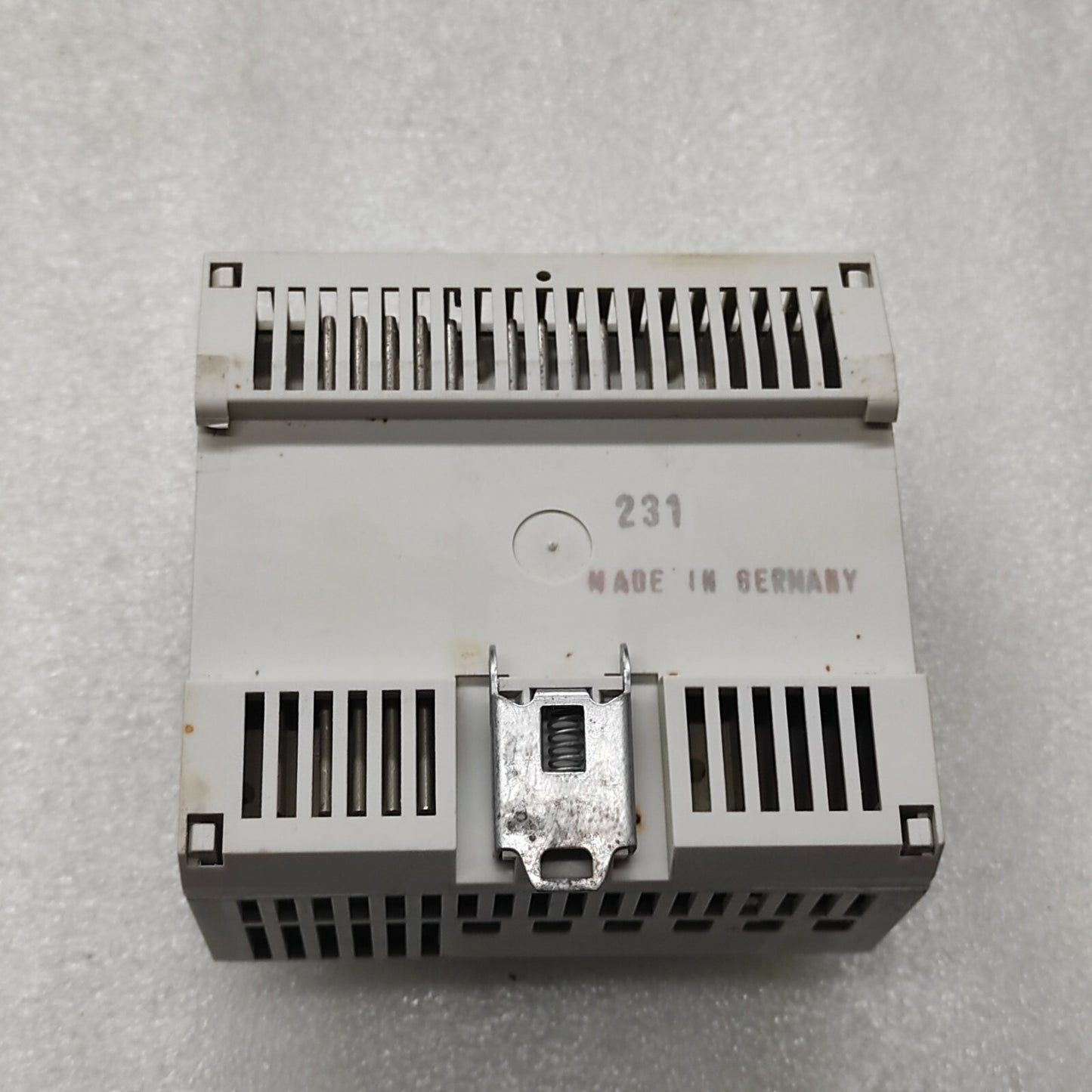 HAGER EV103 DIMMER 242103 230V
