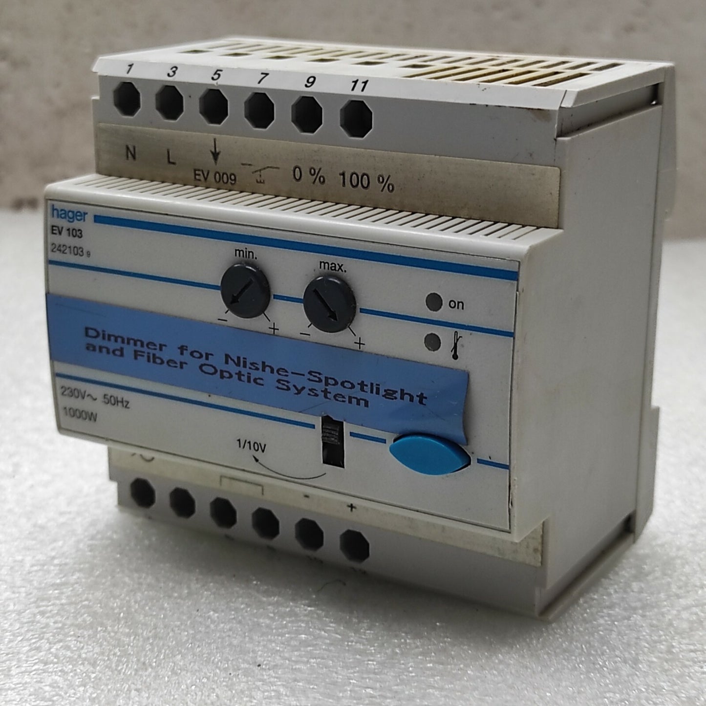 HAGER EV103 DIMMER 242103 230V