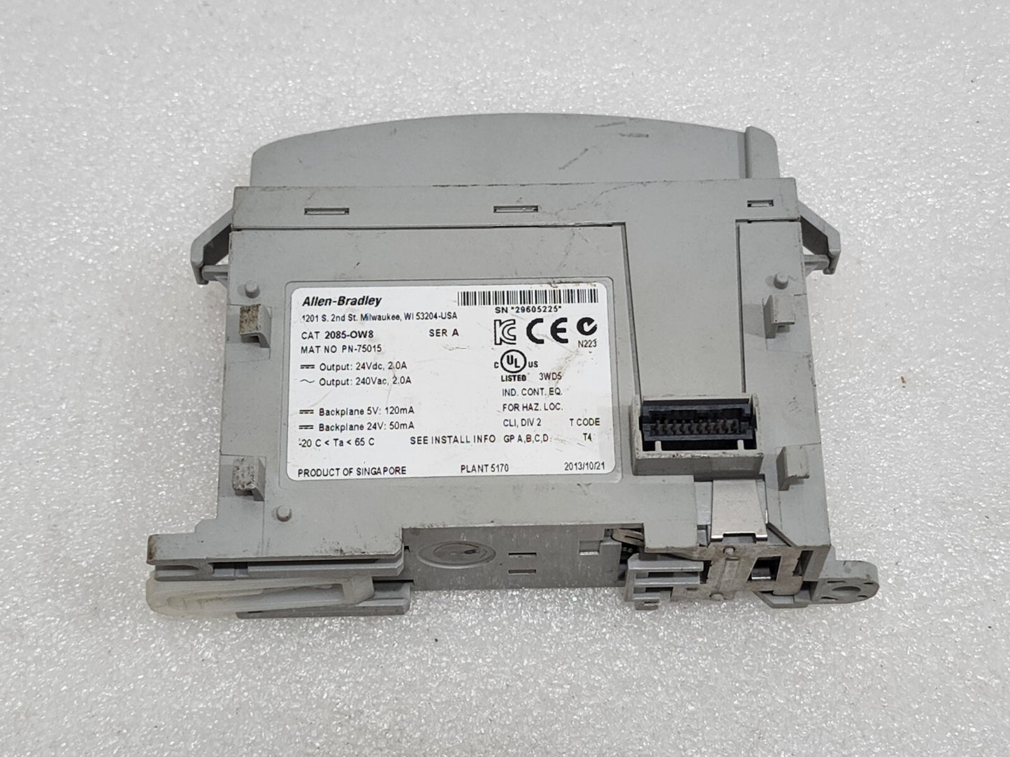 ALLEN BRADLEY CAT 2085-OW8 MICRO800 8POINT I/O MODULE