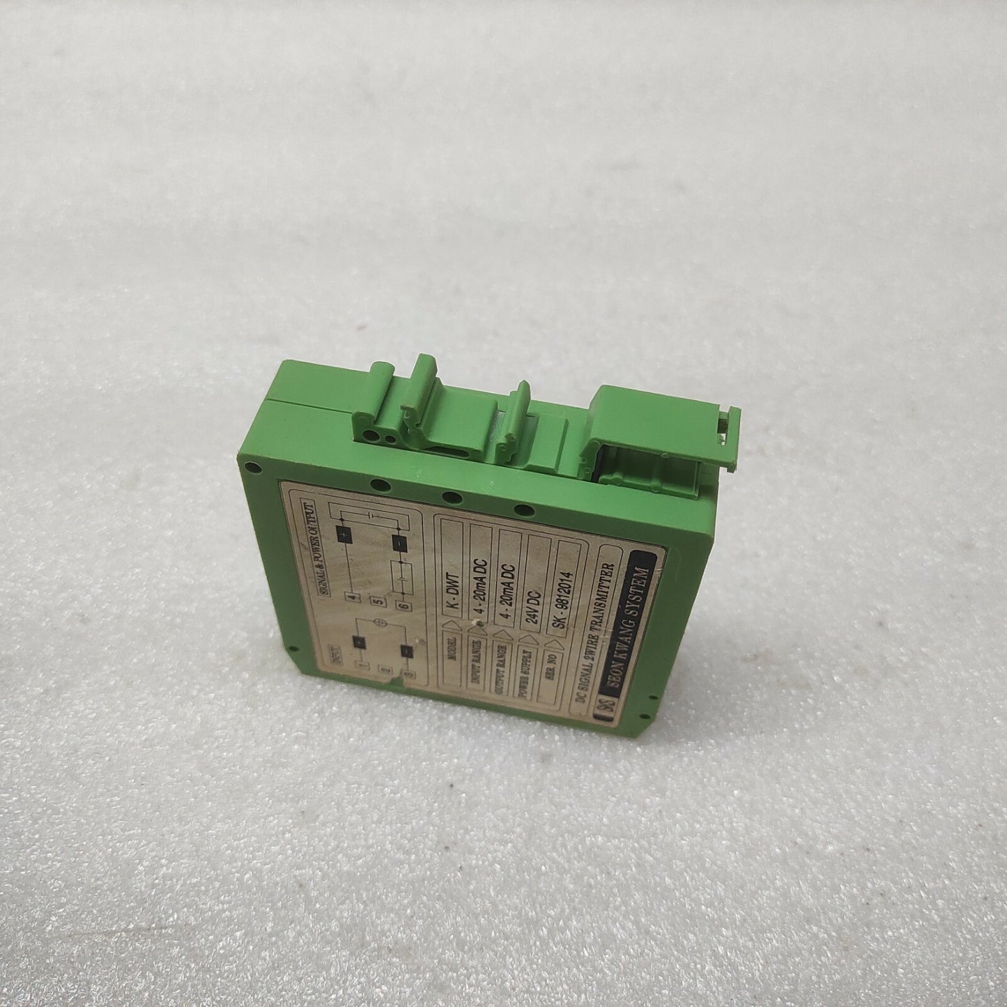 SEON KWANG SYSTEM K-DWT DC SIGNAL TRANSMITTER 24VDC