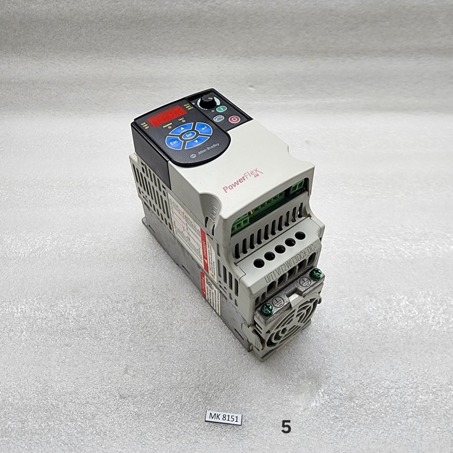 ALLEN BRADLEY CAT 22F-A2P5N103 SER A INVERTER DRIVE 1 PHASE 0.4KW 240V