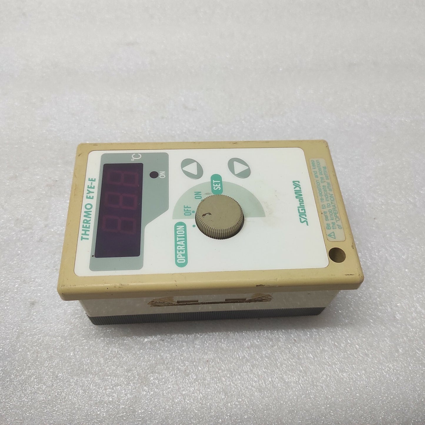 SAGINOMIYA THERMO EYE-E THERMOSTAT TEMPERATURE CONTROLLER