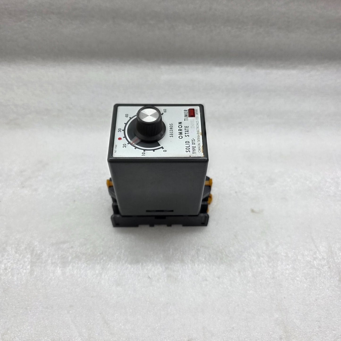 OMRON DTS SOLID STATE TIMER 24VDC