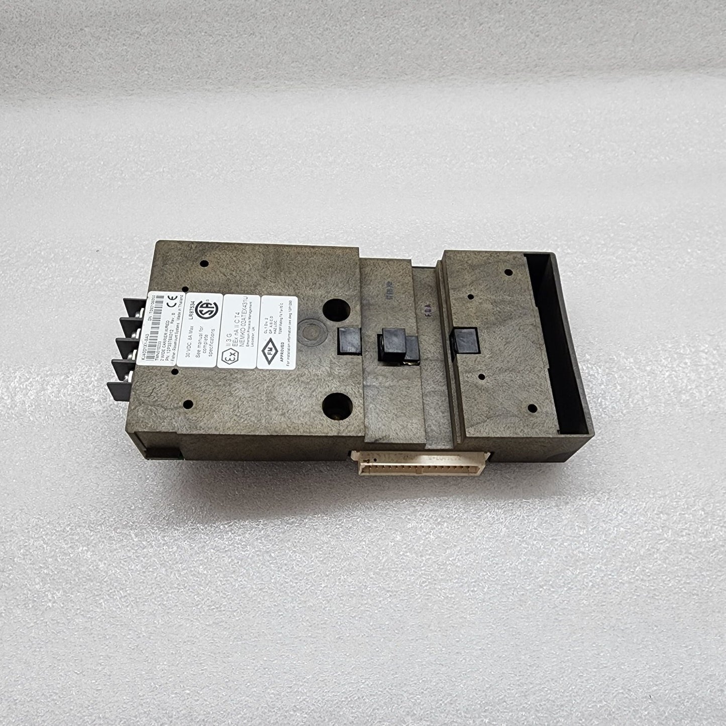 FISHER ROSEMOUNT KJ4001X1-BA3 2-WIDE CARRIER WIRED TMN010233