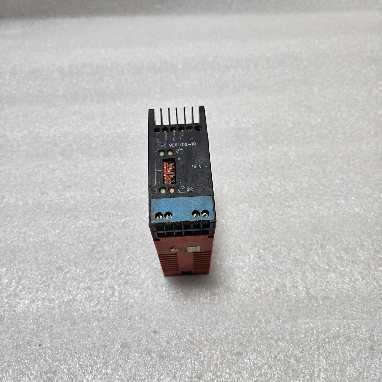 STAHL 9251/02-10 RELAY REPEATER 24VDC