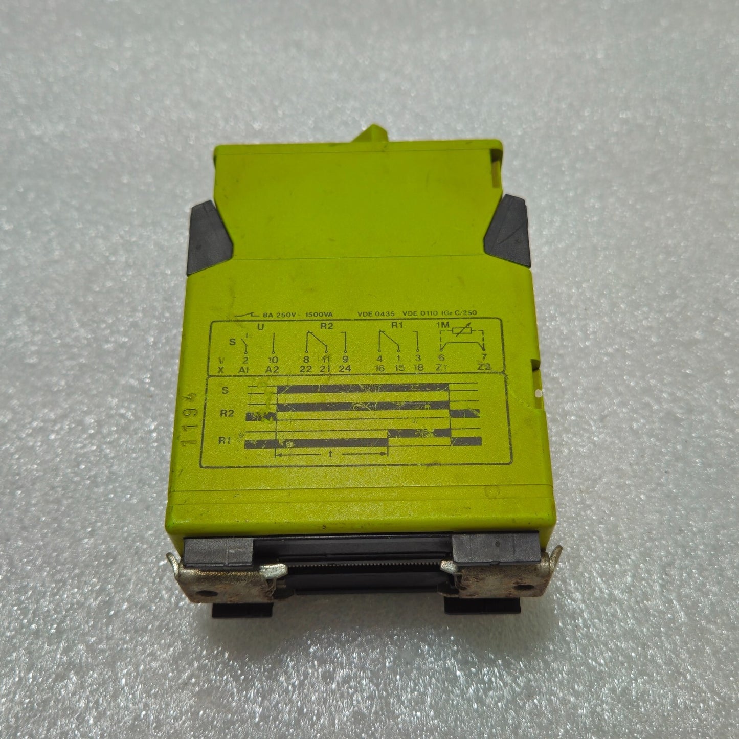 TELE E4X11 TIME RELAY TR3 240V