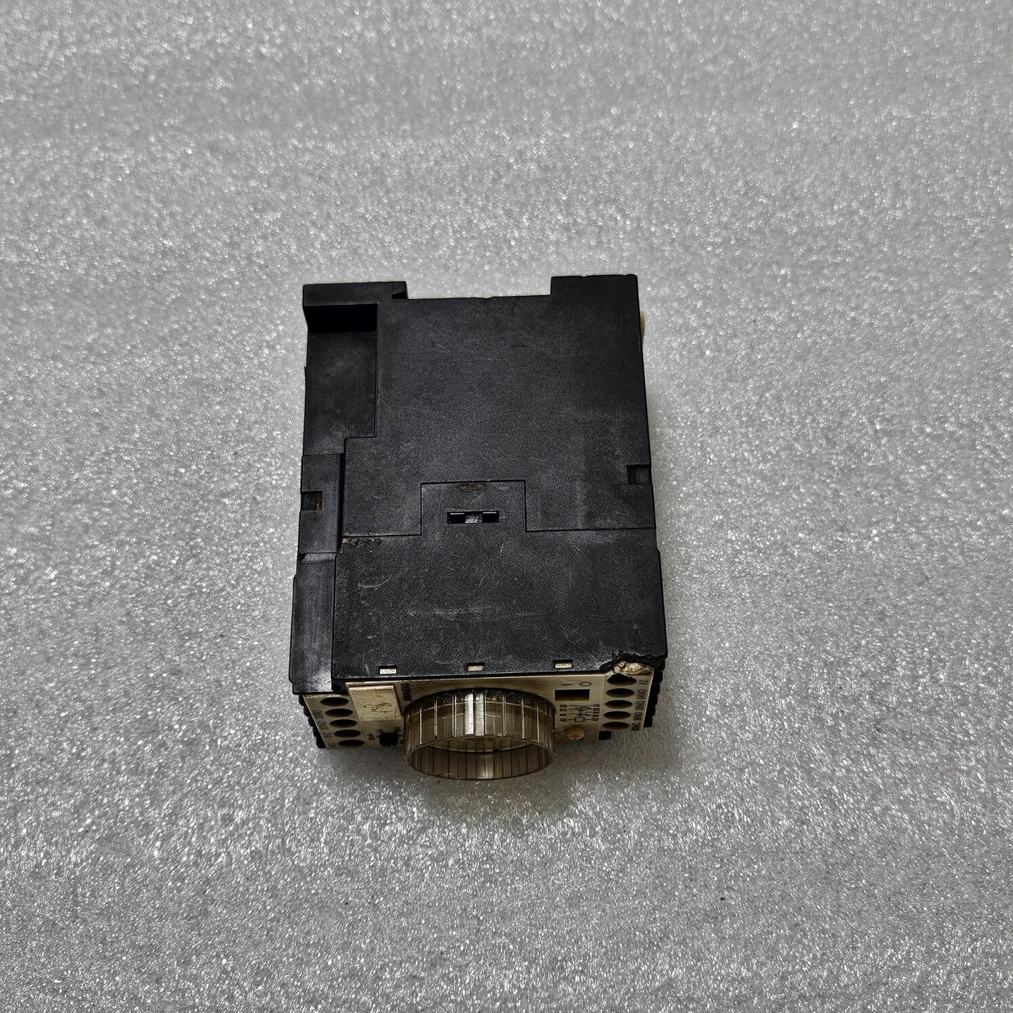 SIEMENS 7PR4140-6PM01  ON DELAY TIME RELAY