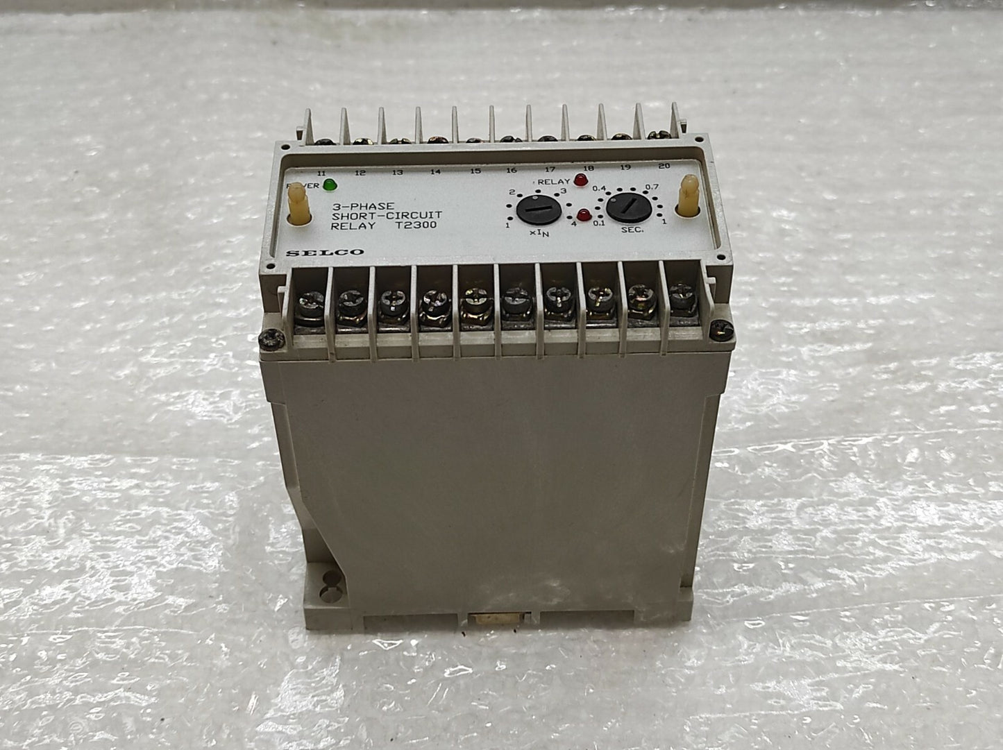 SELCO T2300-01 3-PHASE SHORT-CIRCUIT RELAY | 5A | 380 / 440V AC
