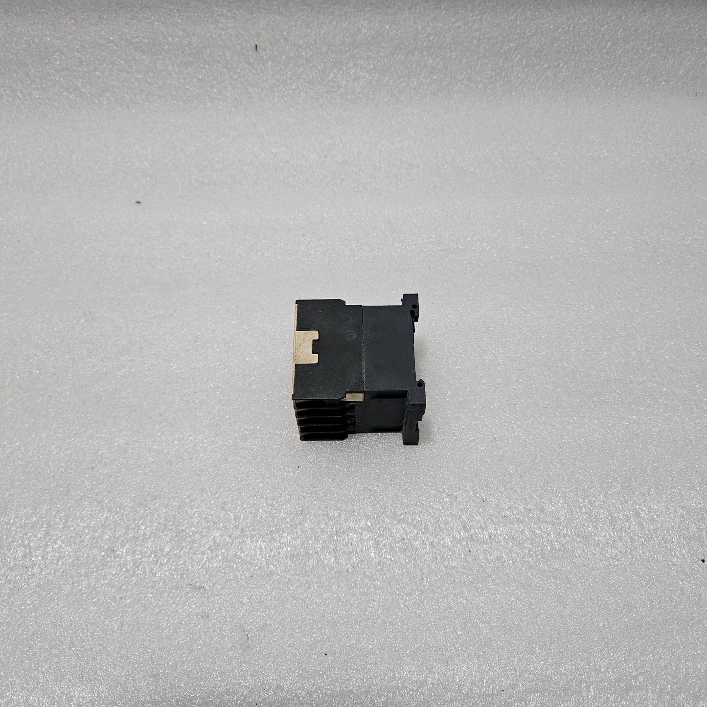 TELEMECANIQUE LC1K12 CONTACTOR 24V AC COIL 12A