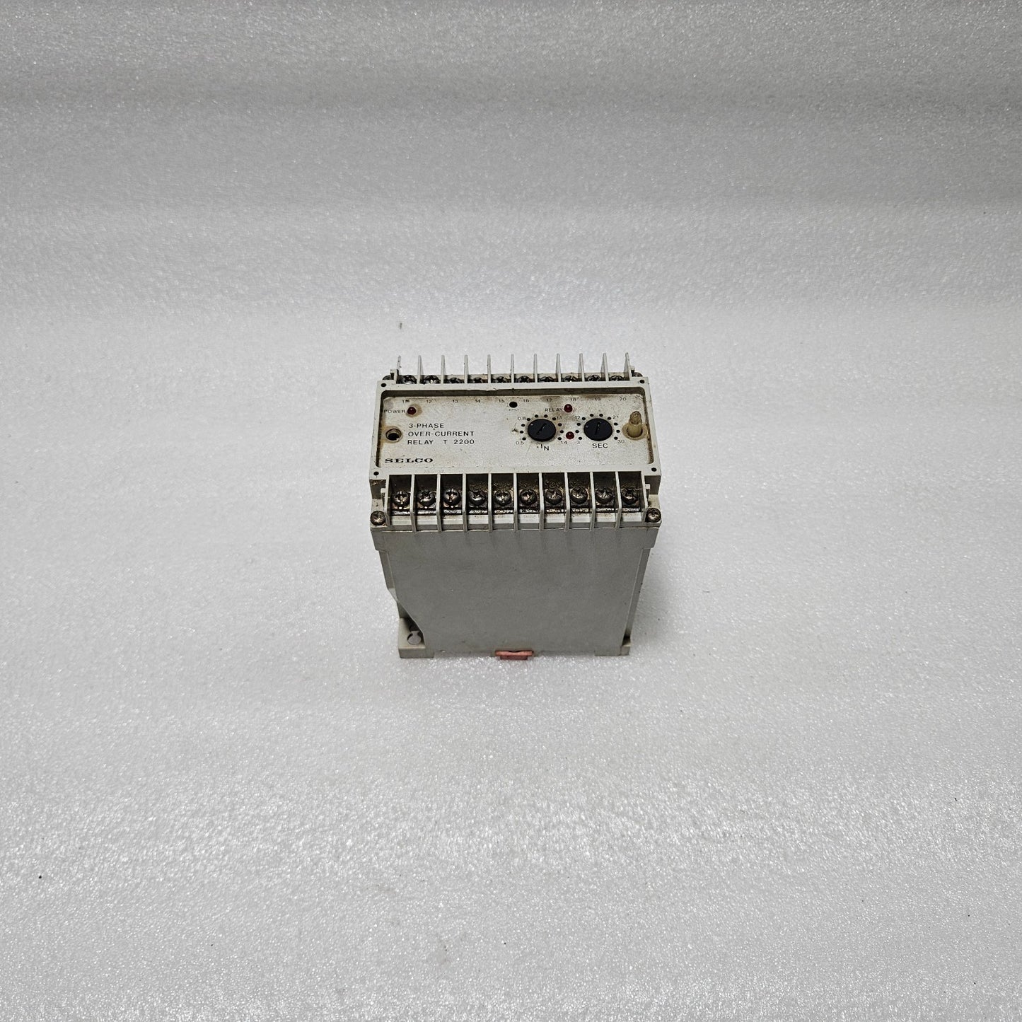 SELCO T2200-06 3-PHASE OVERCURRENT RELAY | 5A | 380 / 440V AC