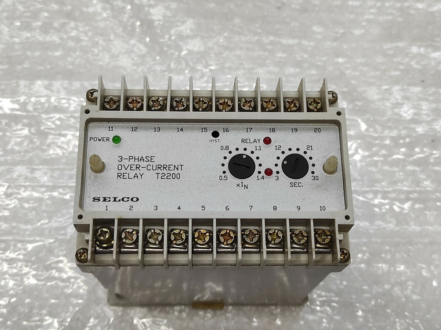 SELCO T2200-01 3-PHASE OVERCURRENT RELAY | 5A | 380 / 440V AC