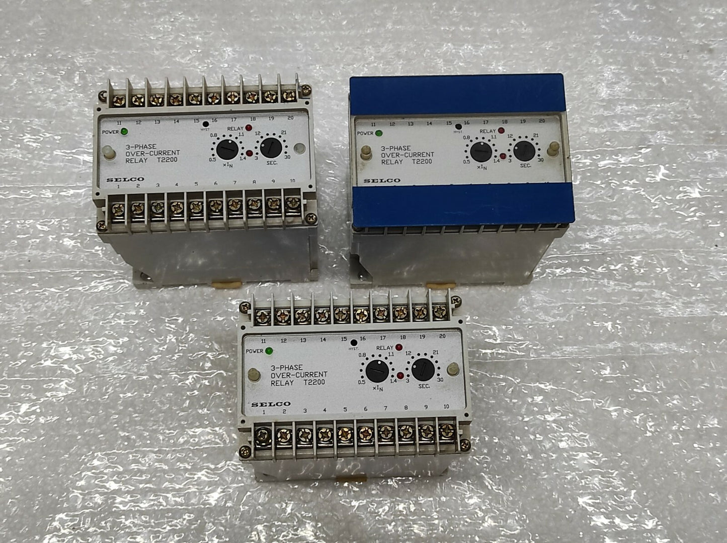 SELCO T2200-01 3-PHASE OVERCURRENT RELAY | 5A | 380 / 440V AC