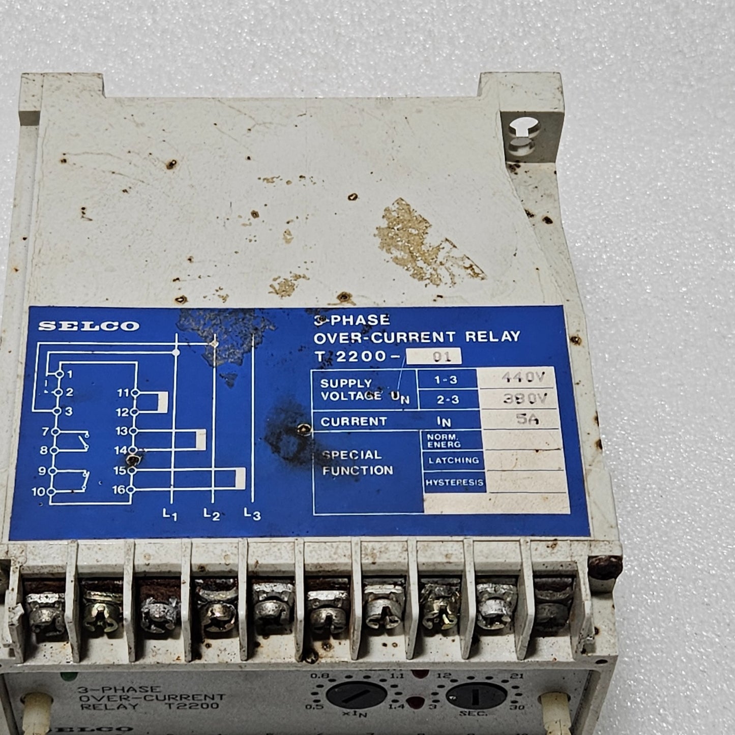 SELCO T2200-01 3-PHASE OVERCURRENT RELAY | 5A | 380 / 440V AC