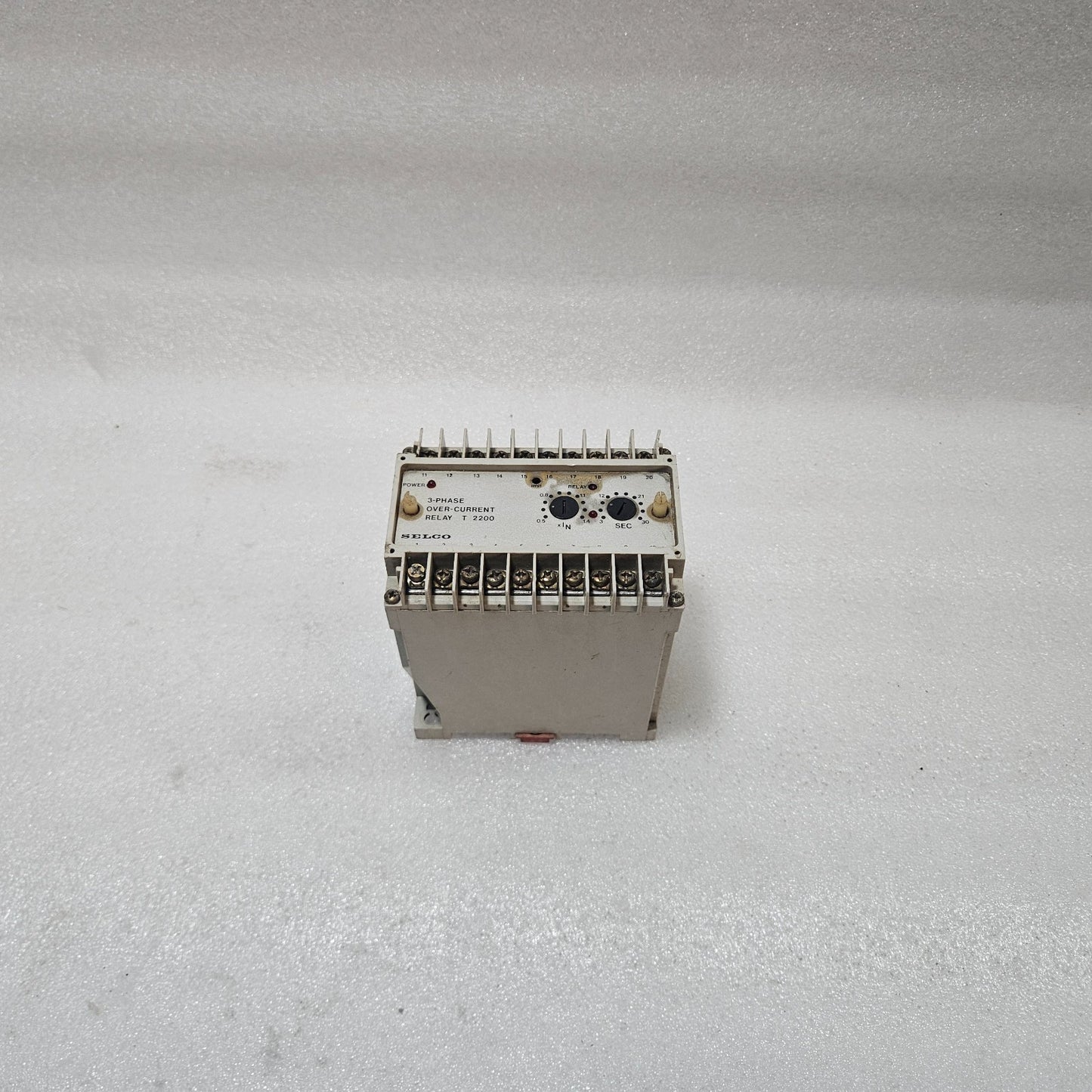 SELCO T2200-01 3-PHASE OVERCURRENT RELAY | 5A | 380 / 440V AC