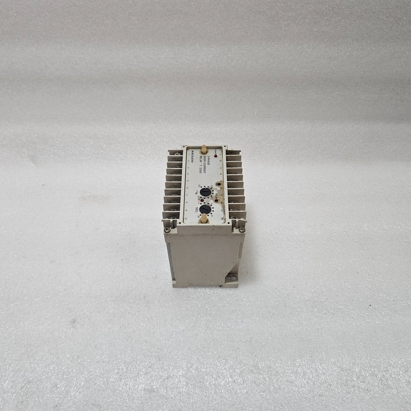 SELCO T2200-01 3-PHASE OVERCURRENT RELAY | 5A | 380 / 440V AC