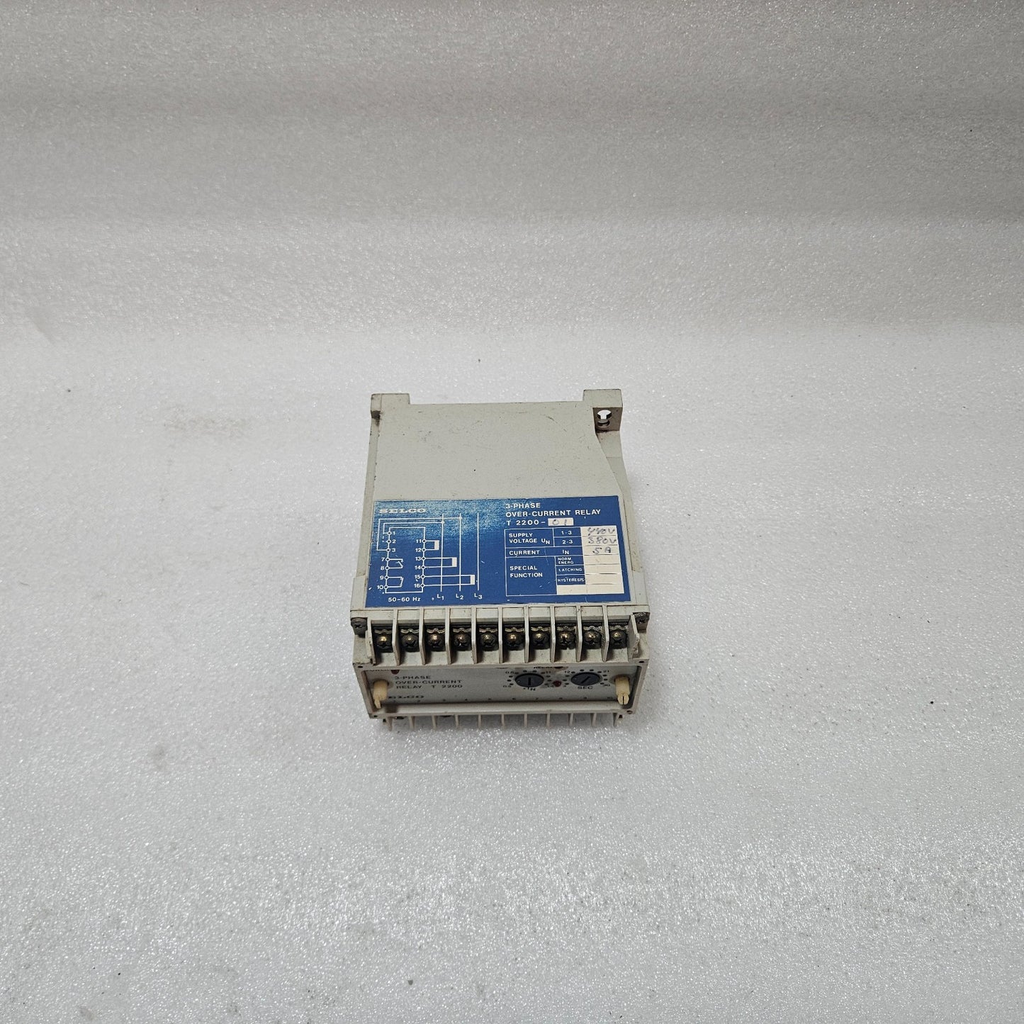 SELCO T2200-01 3-PHASE OVERCURRENT RELAY | 5A | 380 / 440V AC