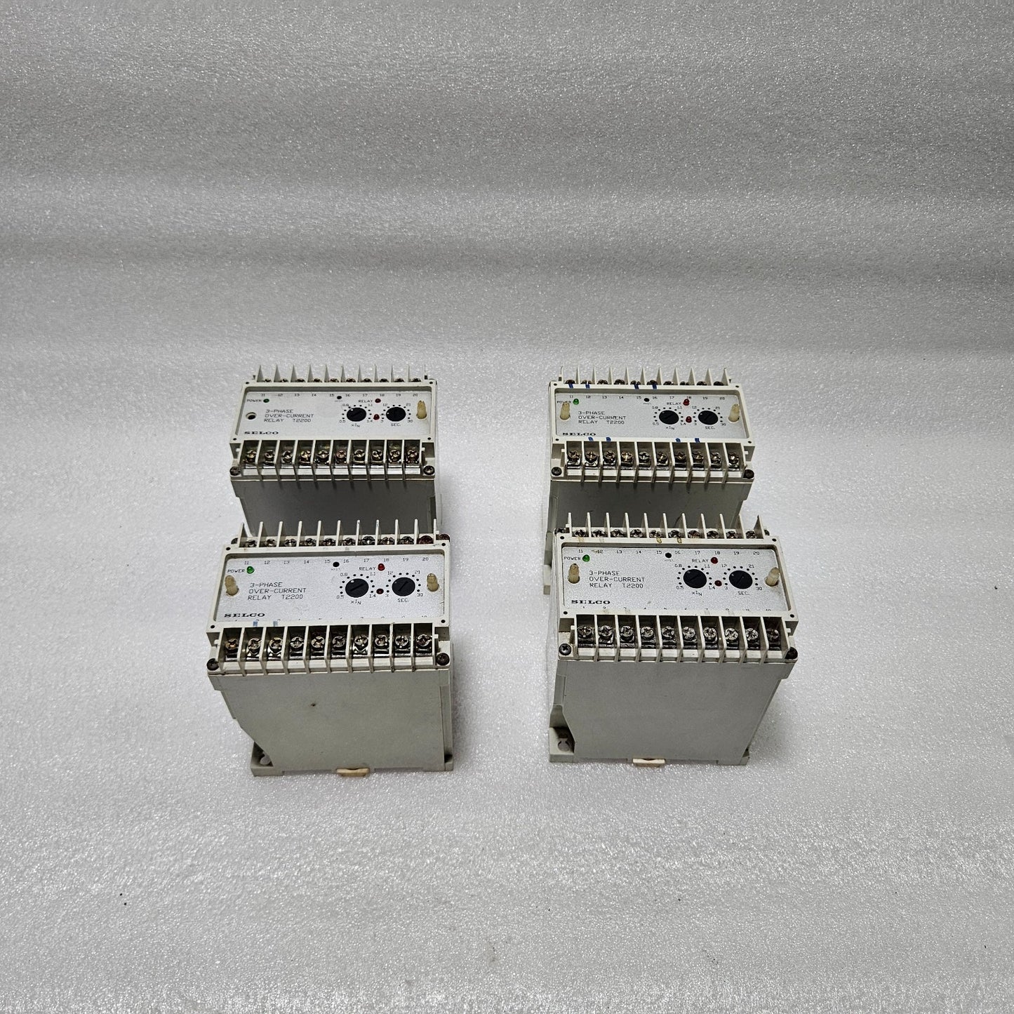 SELCO T2200-12 3-PHASE OVERCURRENT RELAY | 5A | 110 / 220V AC