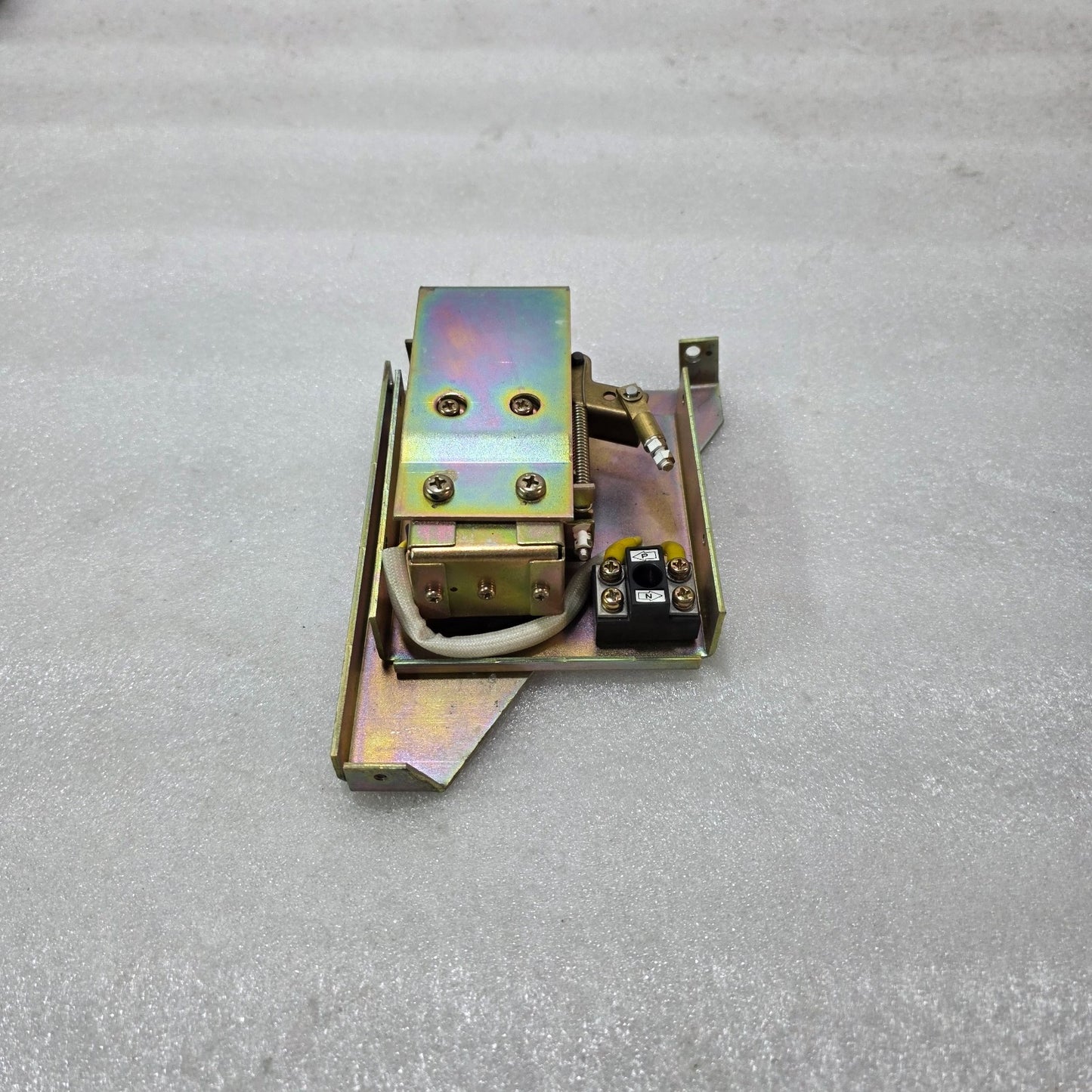 TERASAKI AVI-3 MAGNET HOLD TRIGGER | ELECTROMAGNETIC TRIP