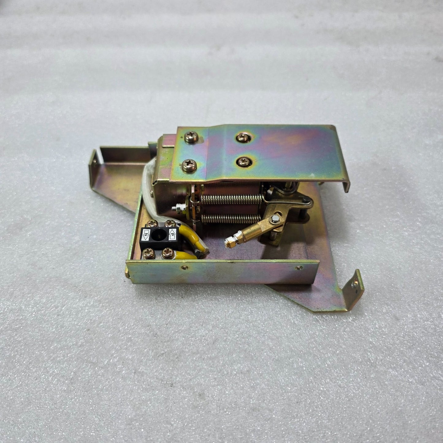 TERASAKI AVI-3 MAGNET HOLD TRIGGER | ELECTROMAGNETIC TRIP