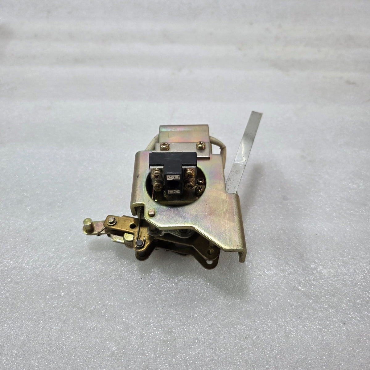 TERASAKI AVI-2 MAGNET HOLD TRIGGER UNIT | ELECTROMAGNETIC TRIP