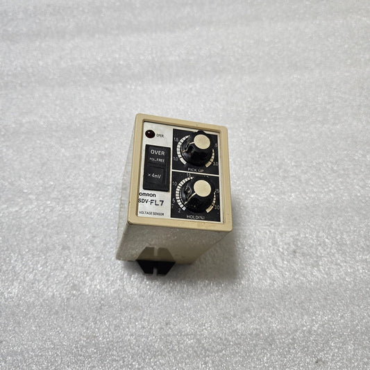 OMRON SDV-FL7 VOLTAGE SENSOR