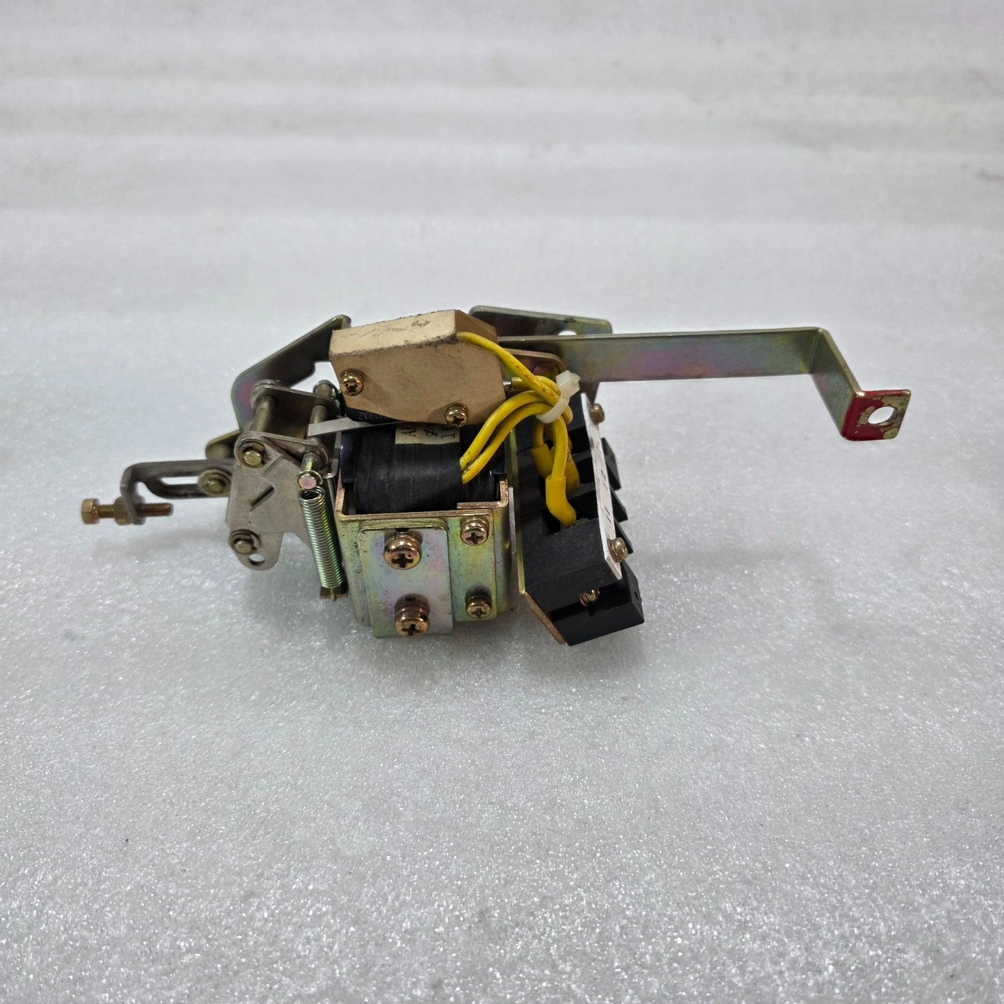 TERASAKI AUH-1C UNDER VOLTAGE TRIP DEVICE | 24V DC