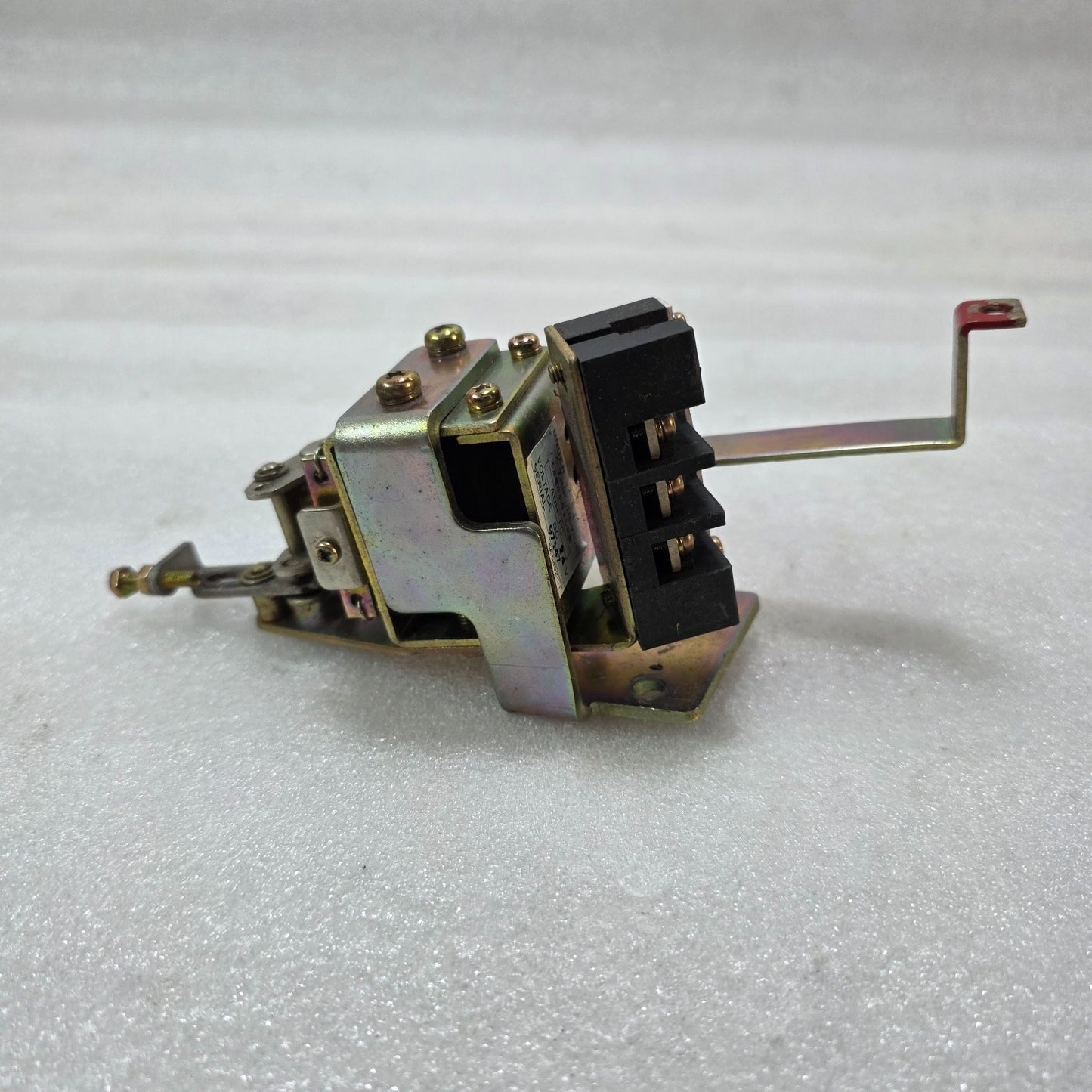 TERASAKI AUH-1C UNDER VOLTAGE TRIP DEVICE | 24V DC