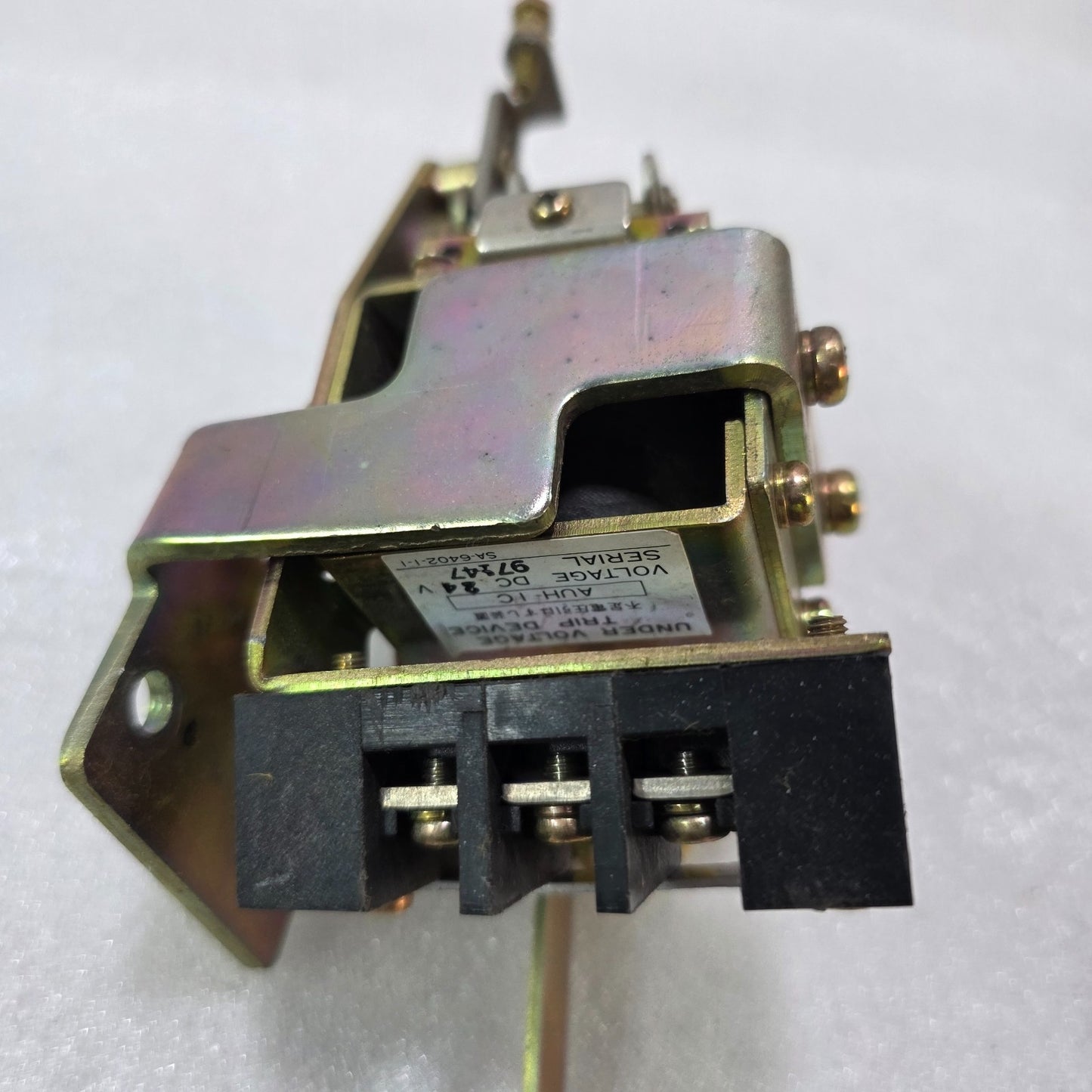 TERASAKI AUH-1C UNDER VOLTAGE TRIP DEVICE | 24V DC UNDERVOLTAGE RELEASE UNIT
