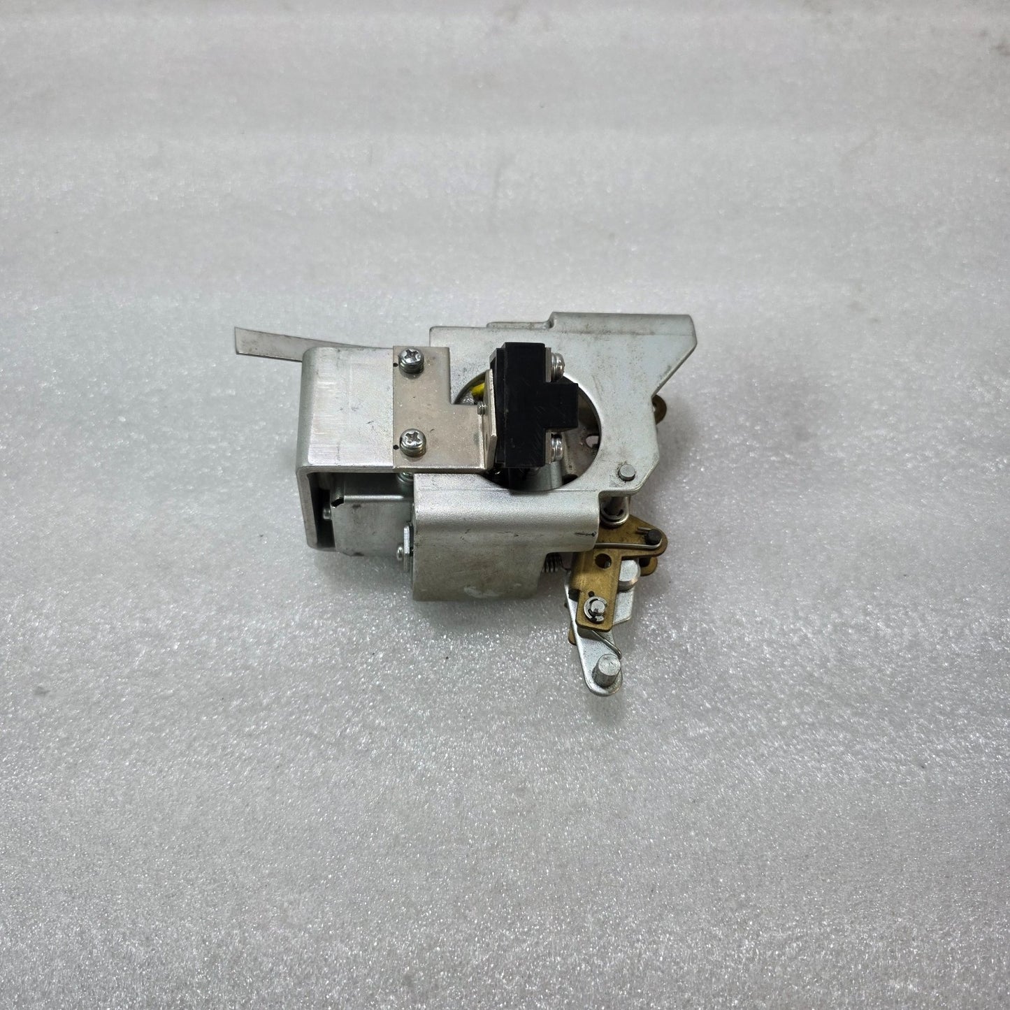 TERASAKI AVI-2 MAGNET HOLD TRIGGER UNIT | ELECTROMAGNETIC TRIP